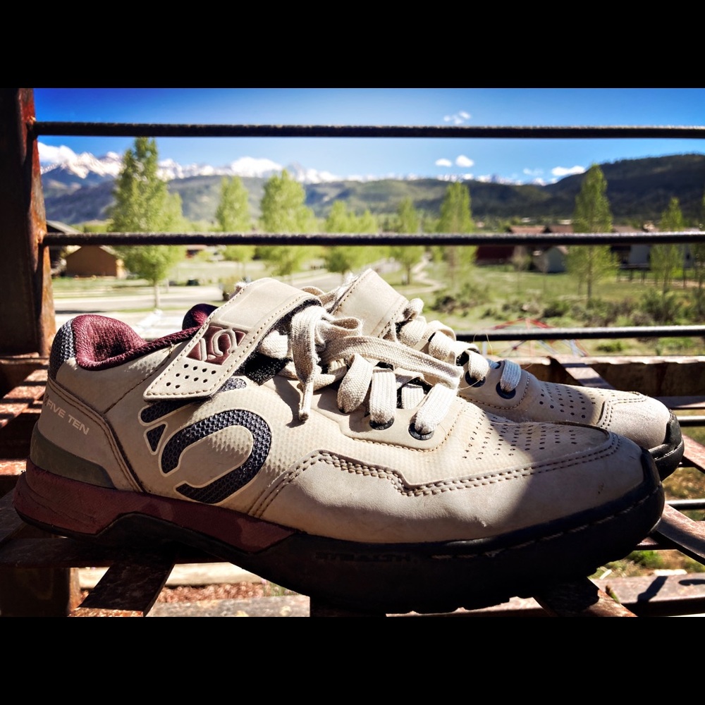 Five Ten women’s Kestrel Mountain bike shoe, W 8.5